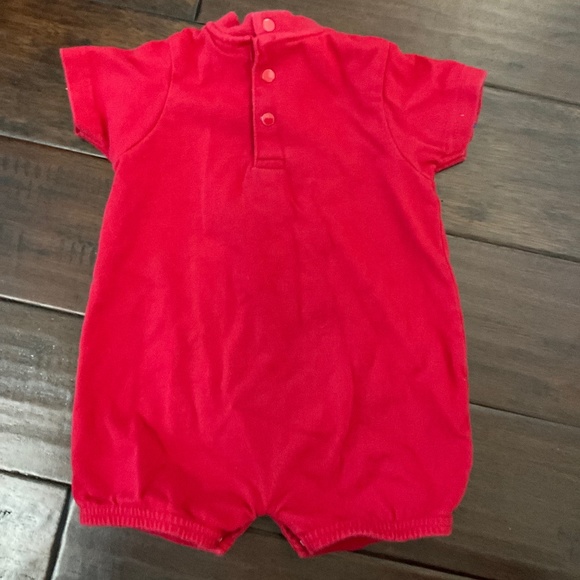 Class Club Baby Romper with a hat - 6 mos. - Picture 3 of 6